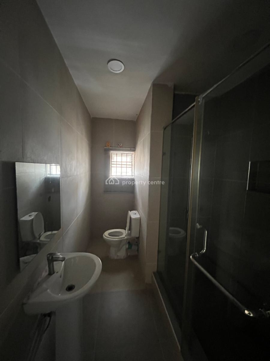 Spacious 3 Bedroom Apartments, Osapa, Lekki, Lagos, Flat / Apartment for Rent