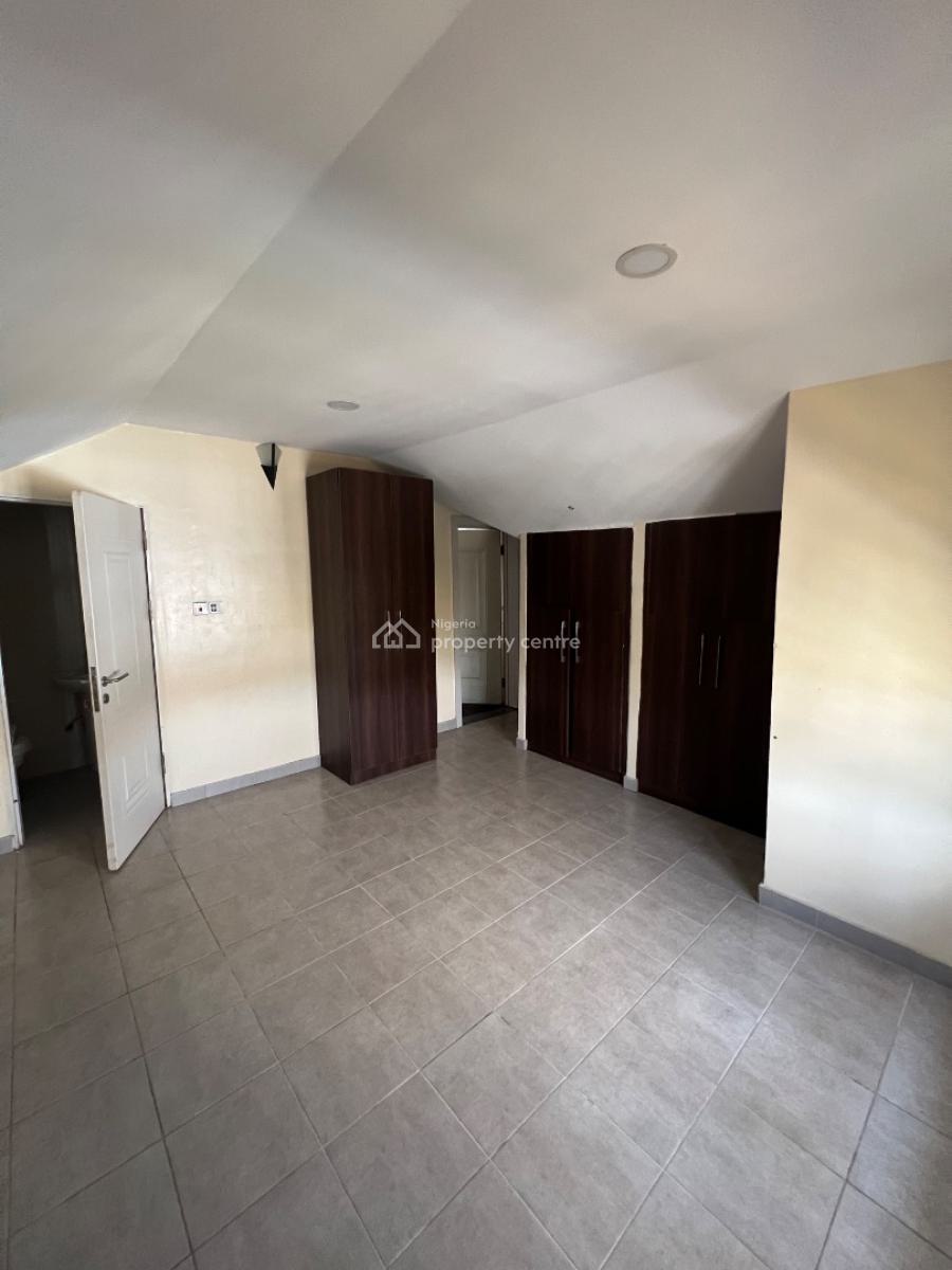 Spacious 3 Bedroom Apartments, Osapa, Lekki, Lagos, Flat / Apartment for Rent