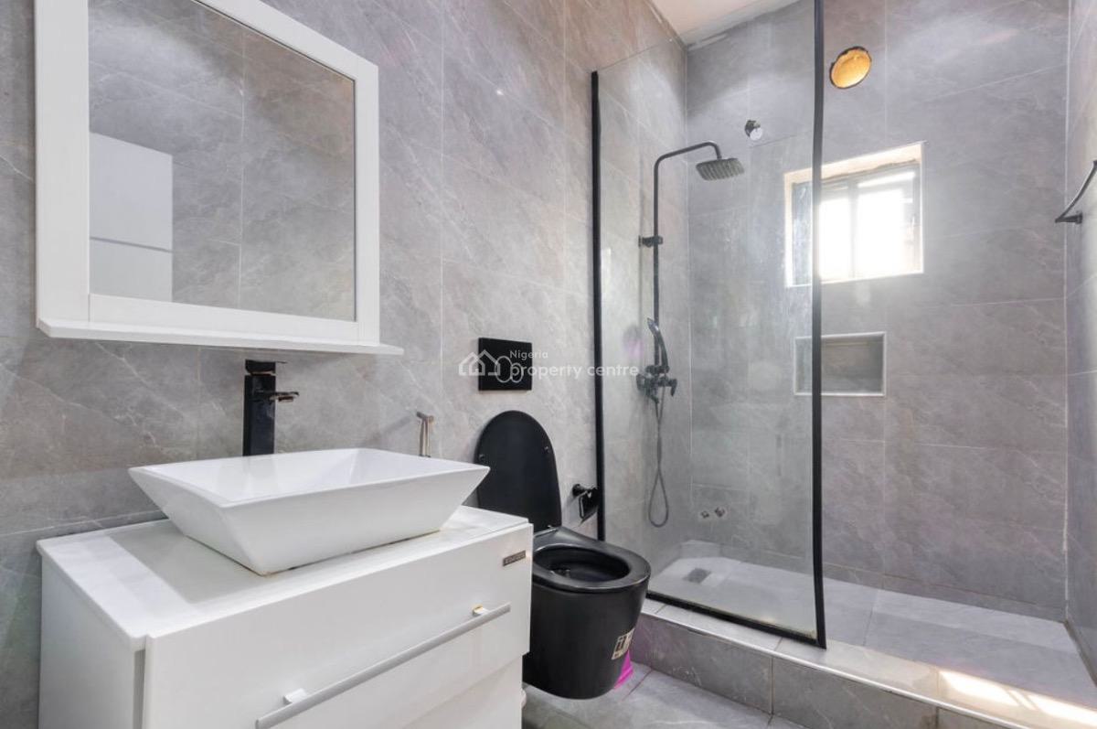 Cozy 3 Bedroom Apartment with Pool, Gym, Snooker & Tennis, Lekki, Lagos, Flat / Apartment Short Let