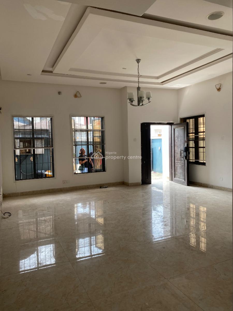 Spacious Studio Apartment with Kitchen and Private Entrance, Bera Estate Chevron, Lekki Phase 2, Lekki, Lagos, Self Contain (single Rooms) for Rent