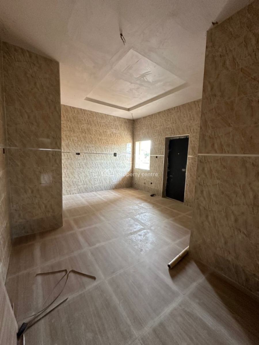 Spacious  3 Bedroom Apartment, Jahi, Abuja, Flat / Apartment for Sale