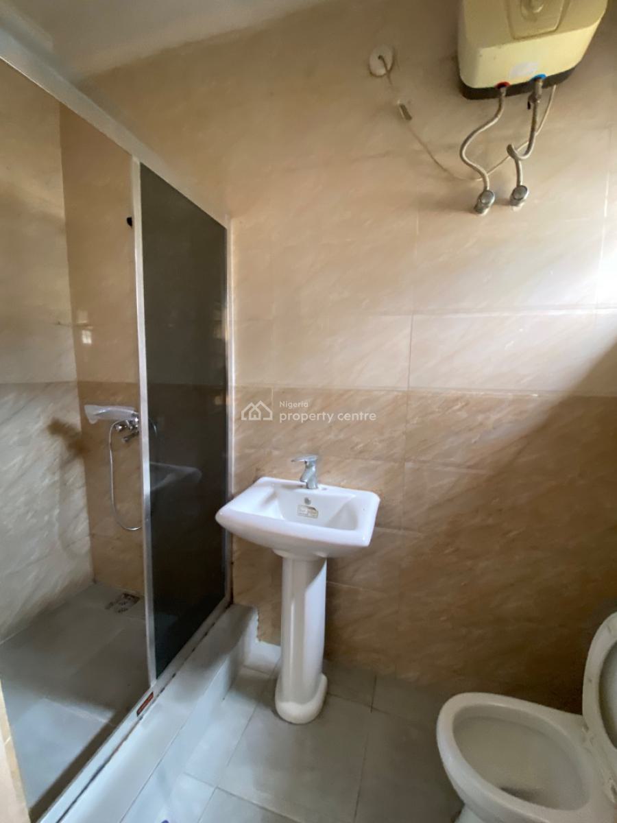 Spacious Room Shared Apartment, Bera Estate, Lekki Phase 2, Lekki, Lagos, Self Contain (single Rooms) for Rent