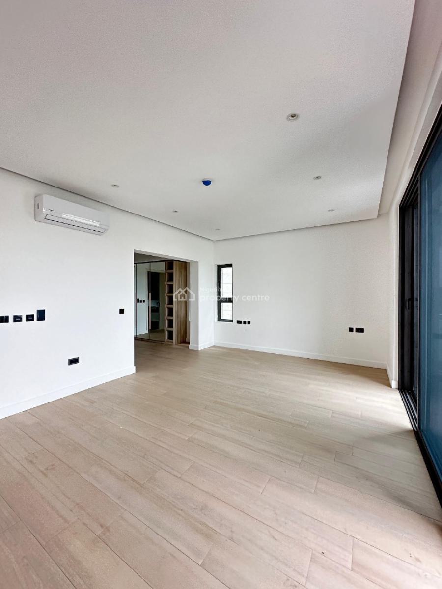 Luxuriously Built 3 Bedroom Apartment Suitable for Family Residence, Old Ikoyi, Ikoyi, Lagos, Flat / Apartment for Sale