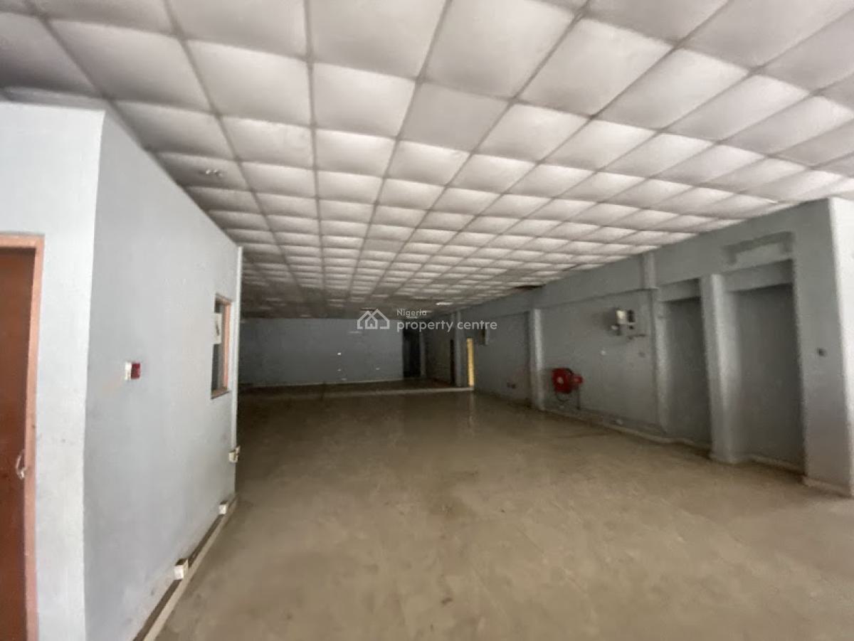 1,221sqm Self Compound Warehouse with Office Space Available, Eric Moore, Surulere, Lagos, Warehouse for Rent
