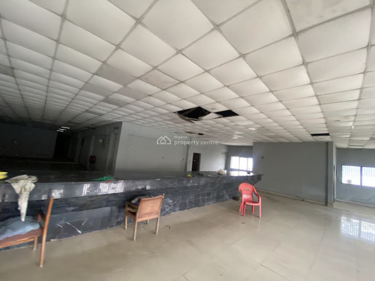 1,221sqm Self Compound Warehouse with Office Space Available, Eric Moore, Surulere, Lagos, Warehouse for Rent