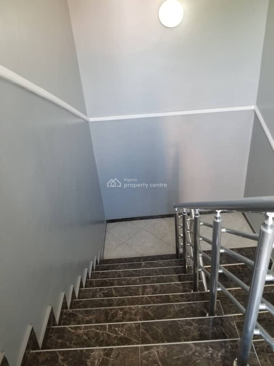 2 Bedroom Apartment with Bq, Swimming Pool, & Elevator, Ikoyi, Lagos, Flat / Apartment for Rent