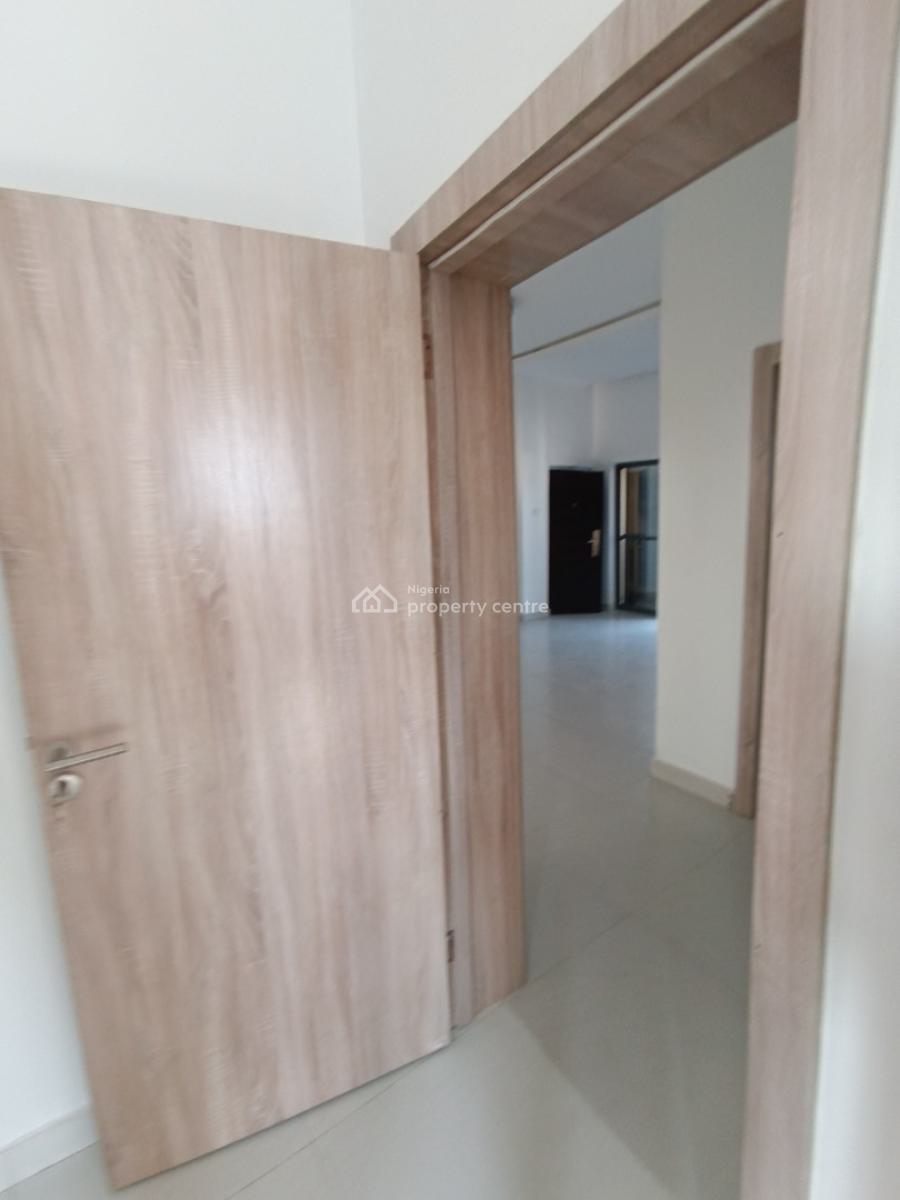 a Standard 2 Bedroom Flat, Lekki Phase 2, Lekki, Lagos, Flat / Apartment for Rent