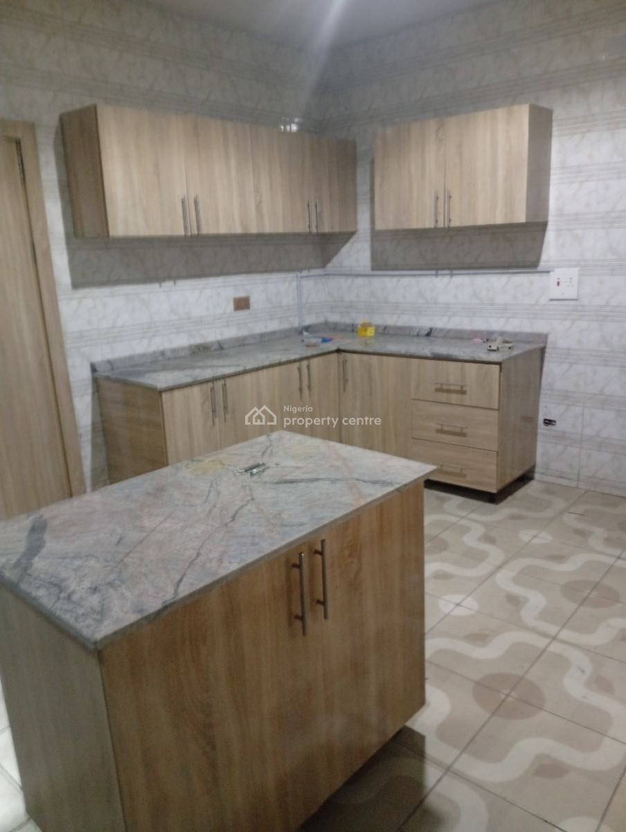 4 Bedroom Terrace Duplex, Guzape District, Abuja, Terraced Duplex for Sale