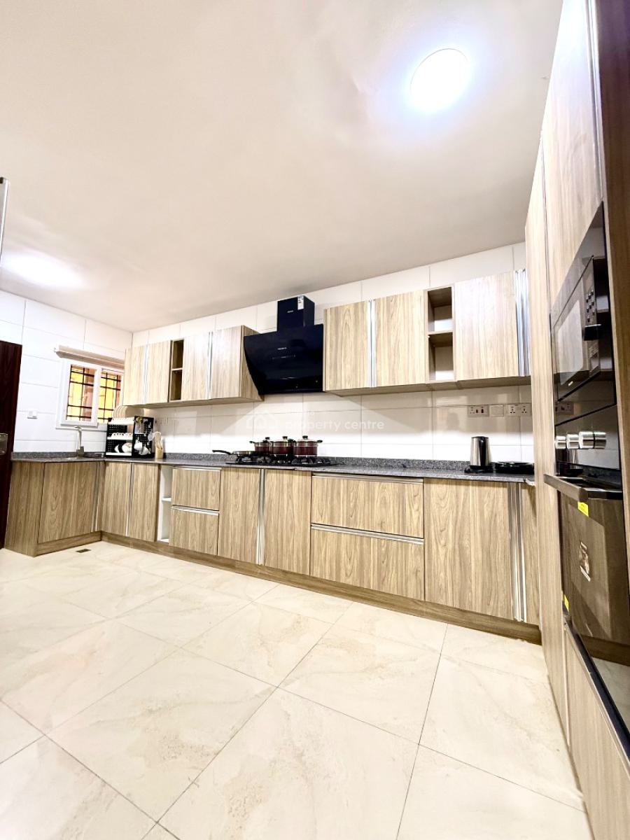 Luxury 4 Bedroom Apartment with Excellent Features and Facilities, Life Camp, Abuja, Flat / Apartment Short Let