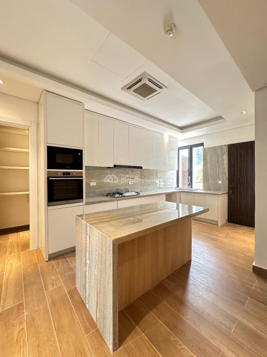 Exquisitely Detailed 4 Bedroom Maisonette at with Pool and Elevator, Banana Island, Ikoyi, Lagos, Flat / Apartment for Sale