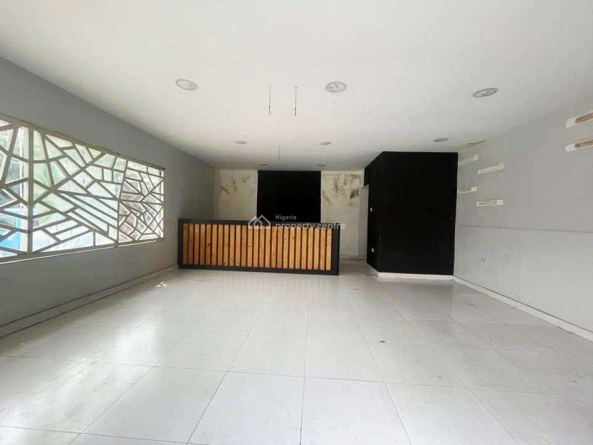 Spacious 4 Bedroom Corner Piece Bungalow, Lekki Phase 1, Lekki, Lagos, Office Space for Rent