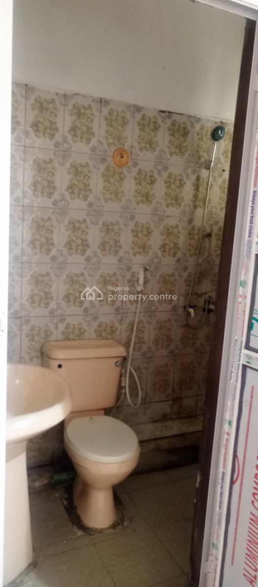 Standard Self-contain in an Estate with a Wardrobe Close to The Road, Majek, Sangotedo, Ajah, Lagos, Self Contain (single Rooms) for Rent