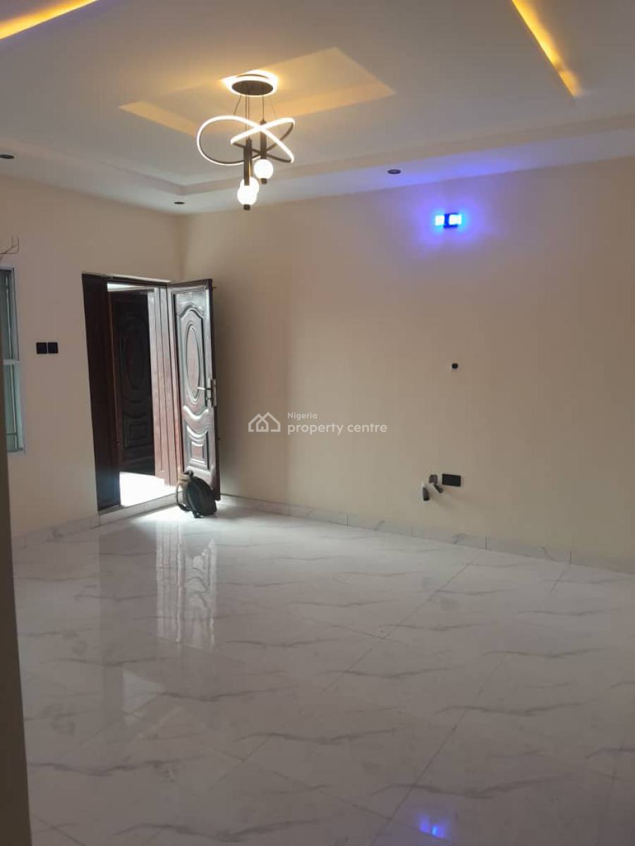 Executive  Brand New 2 Bedroom Flat, Abayomi Close, Kolaq Bus Stop, Ojodu Berger, Ojodu, Lagos, Flat / Apartment for Rent