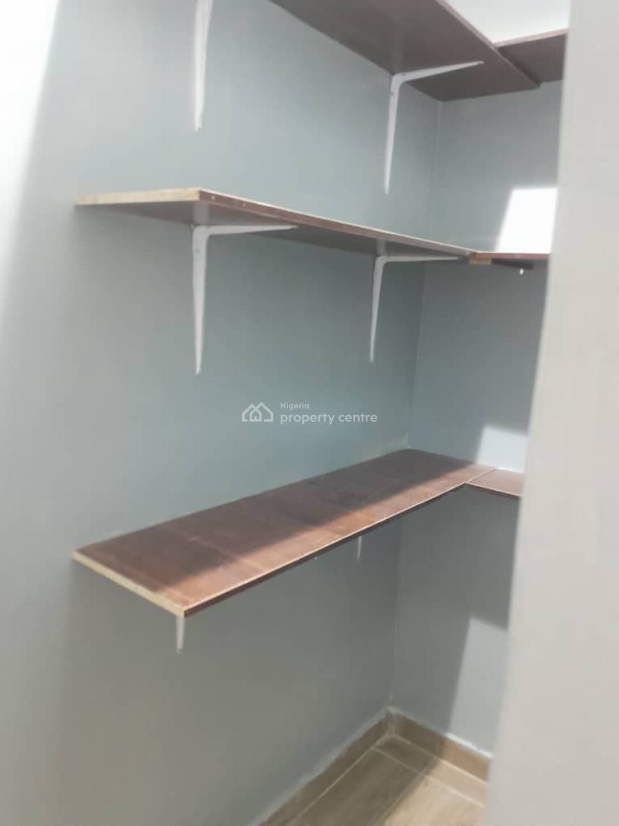 Executive  Brand New 2 Bedroom Flat, Abayomi Close, Kolaq Bus Stop, Ojodu Berger, Ojodu, Lagos, Flat / Apartment for Rent