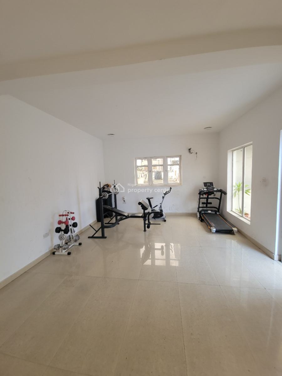 Serviced 2 Bedroom Maisonette, Lekki Phase 1, Lekki, Lagos, Flat / Apartment for Rent