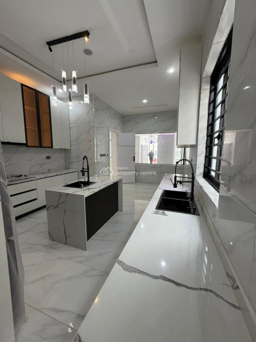 5 Bedroom Detached Home with Swimming Pool and Rooftop Terrace, Ologolo, Lekki, Lagos, Detached Duplex for Sale