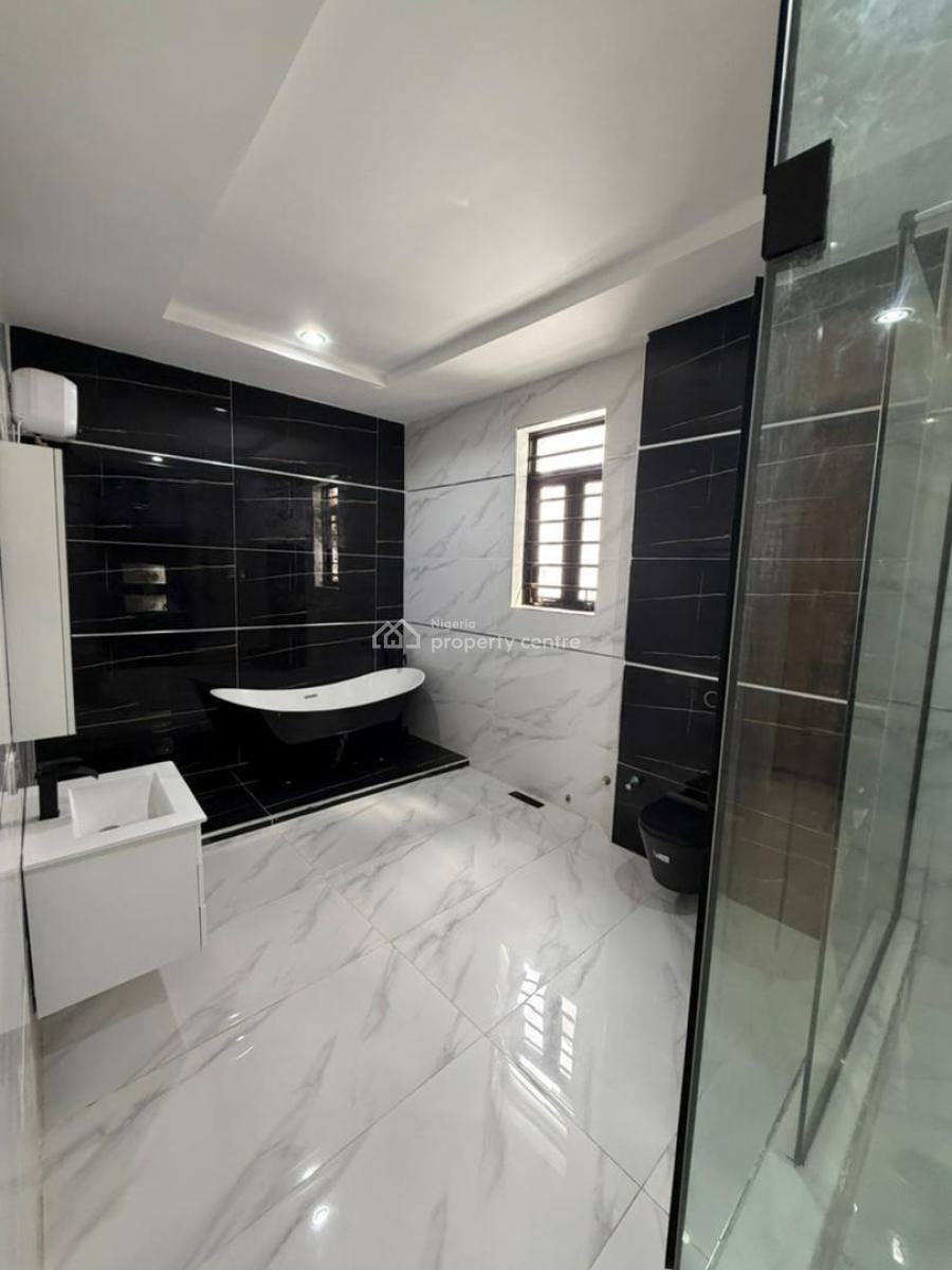 5 Bedroom Detached Home with Swimming Pool and Rooftop Terrace, Ologolo, Lekki, Lagos, Detached Duplex for Sale