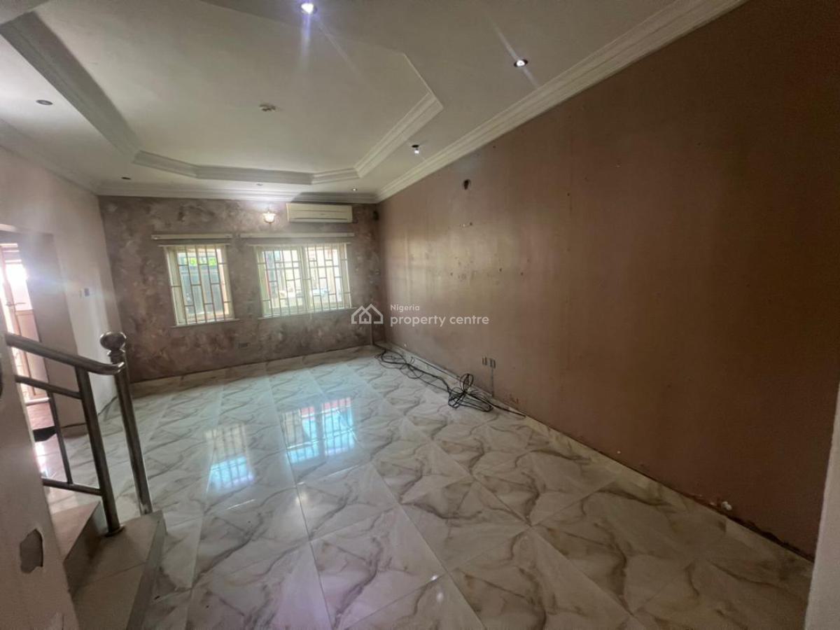 Self Compound 3 Bedroom Terrace Duplex with Bq, Ikota, Lekki, Lagos, Terraced Duplex for Rent