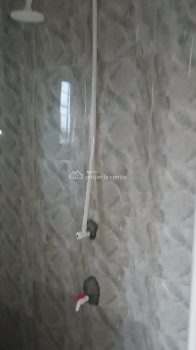 Well Maintained 2 Bedroom Flat, Igando, Bogije, Ibeju Lekki, Lagos, Flat / Apartment for Rent