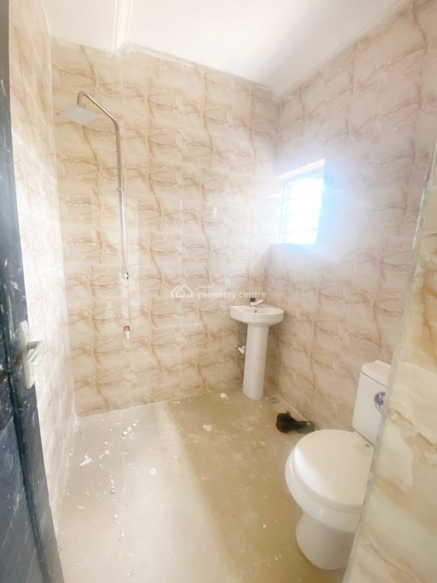 Luxury & Renovated 2 Bedroom Apartment, Gra Phase 1, Magodo, Lagos, Flat / Apartment for Rent