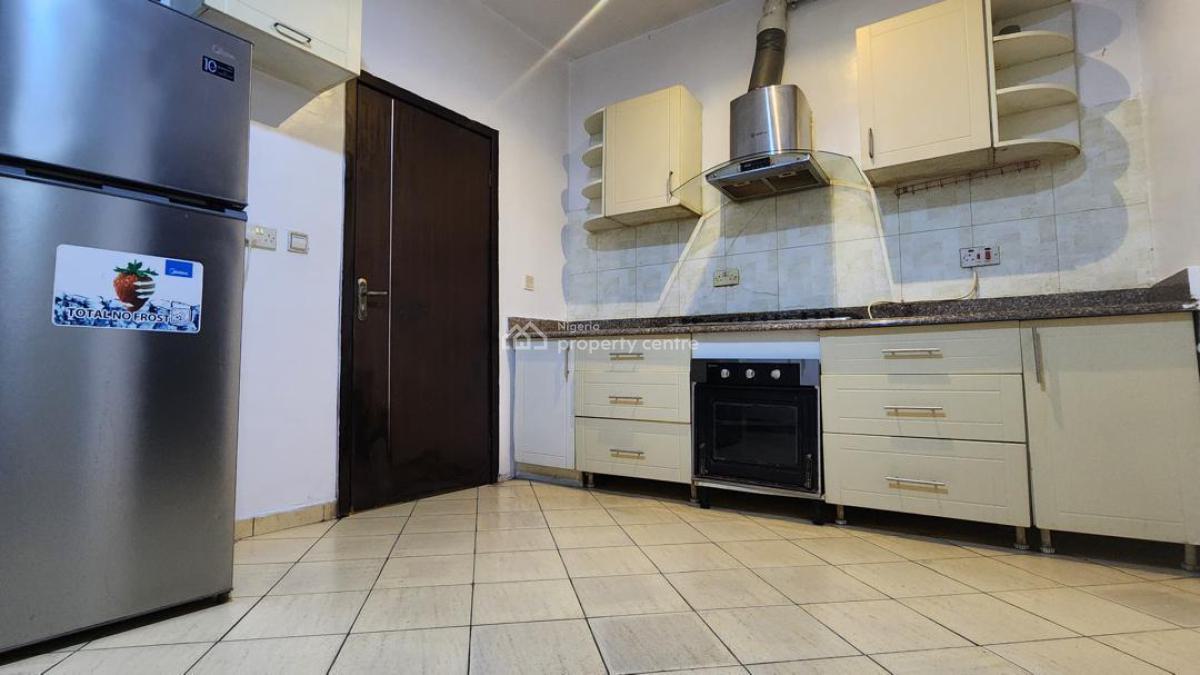 Furnished 3 Bedrooms Apartment, Lekki Phase 1, Lekki, Lagos, Flat / Apartment for Rent