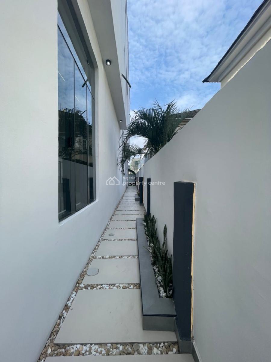 Exquisite 5 Bedroom Duplex with a Pool,bq.gym and Cinema, Chevron, Lekki, Lagos, House for Sale