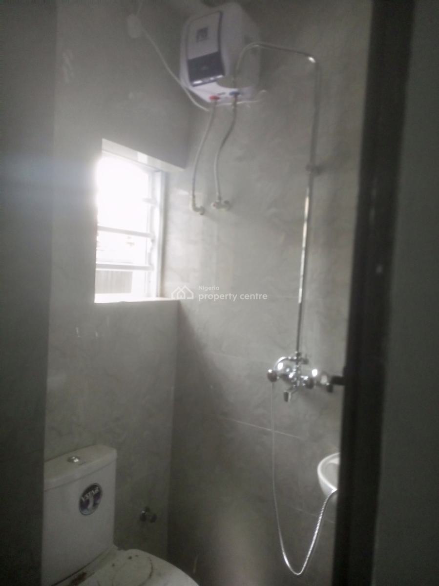 Luxury Newly Built 2 Bedroom, Bucknor Estate Jakande Axis, Isolo, Lagos, Flat / Apartment for Rent