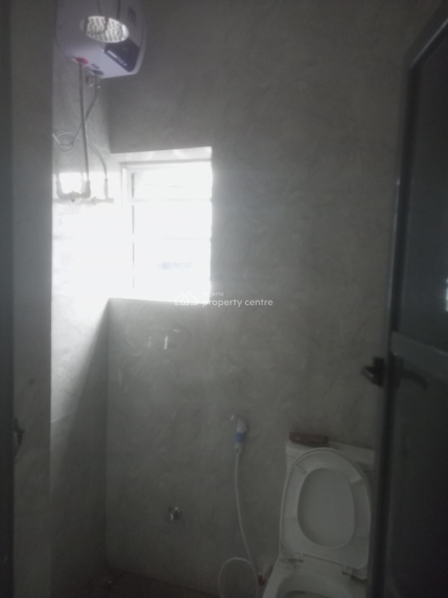 Luxury Newly Built 2 Bedroom, Bucknor Estate Jakande Axis, Isolo, Lagos, Flat / Apartment for Rent