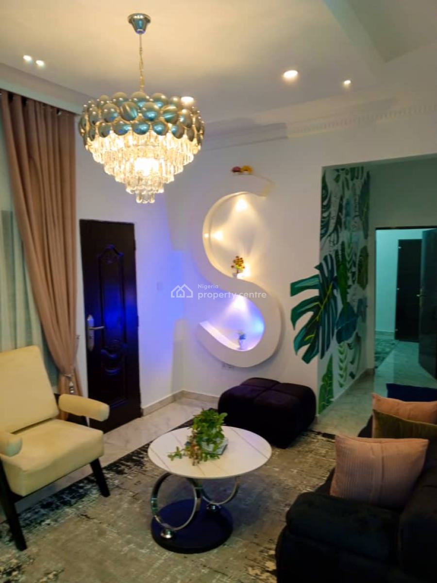 Well Furnished 2 Bedroom Apartment, Agbaoku Estate, Opebi, Ikeja, Lagos, Flat / Apartment Short Let