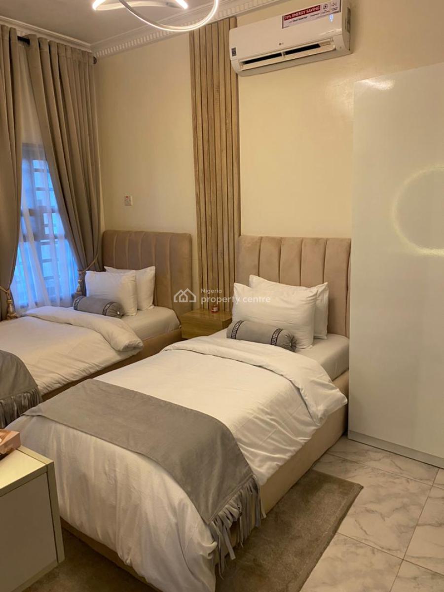 Well Furnished 2 Bedroom Apartment, Agbaoku Estate, Opebi, Ikeja, Lagos, Flat / Apartment Short Let