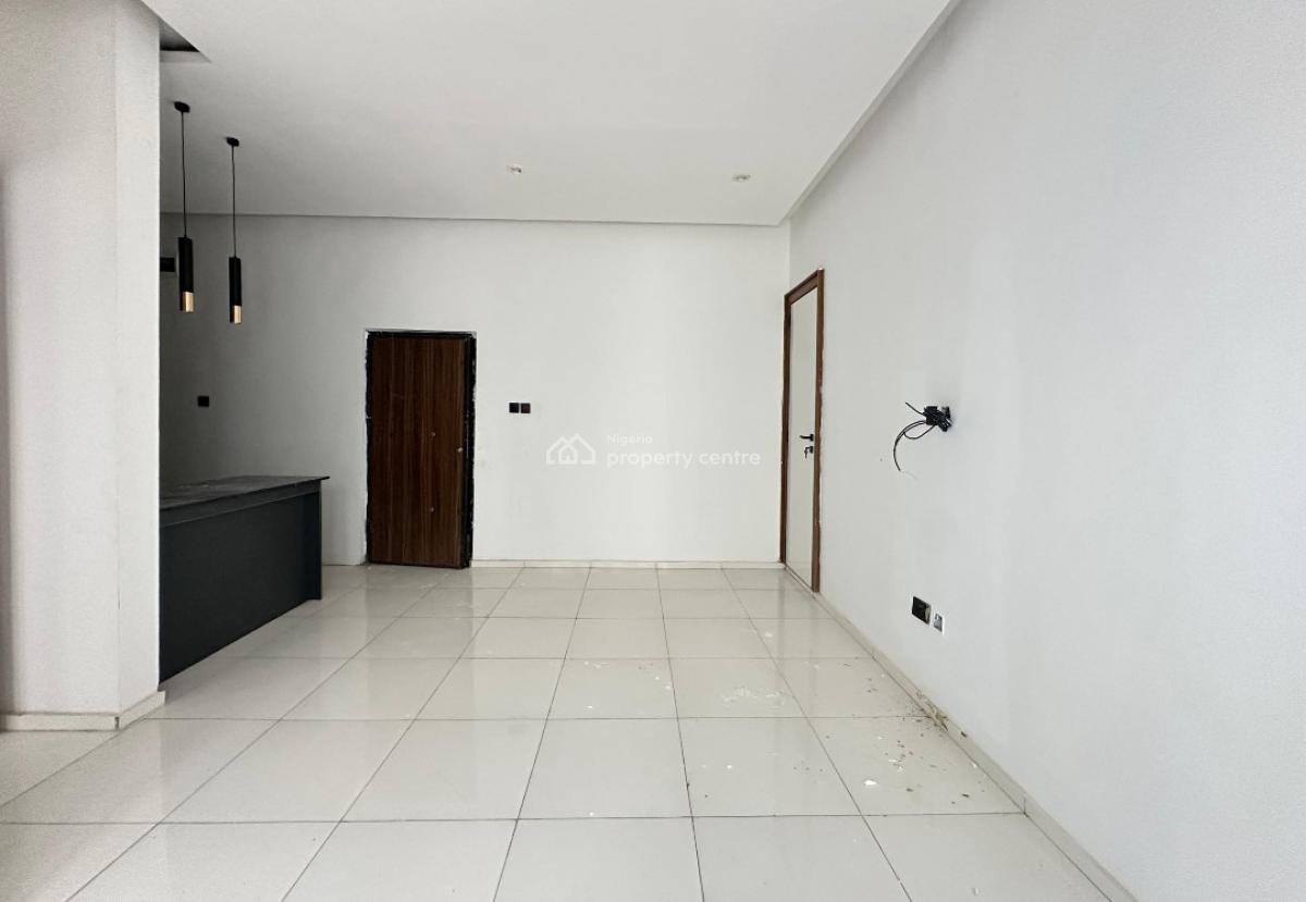 2 Bedroom Flat, Ogbomno Road By Abraham Adesanya Estate, Ajah, Lagos, House for Rent