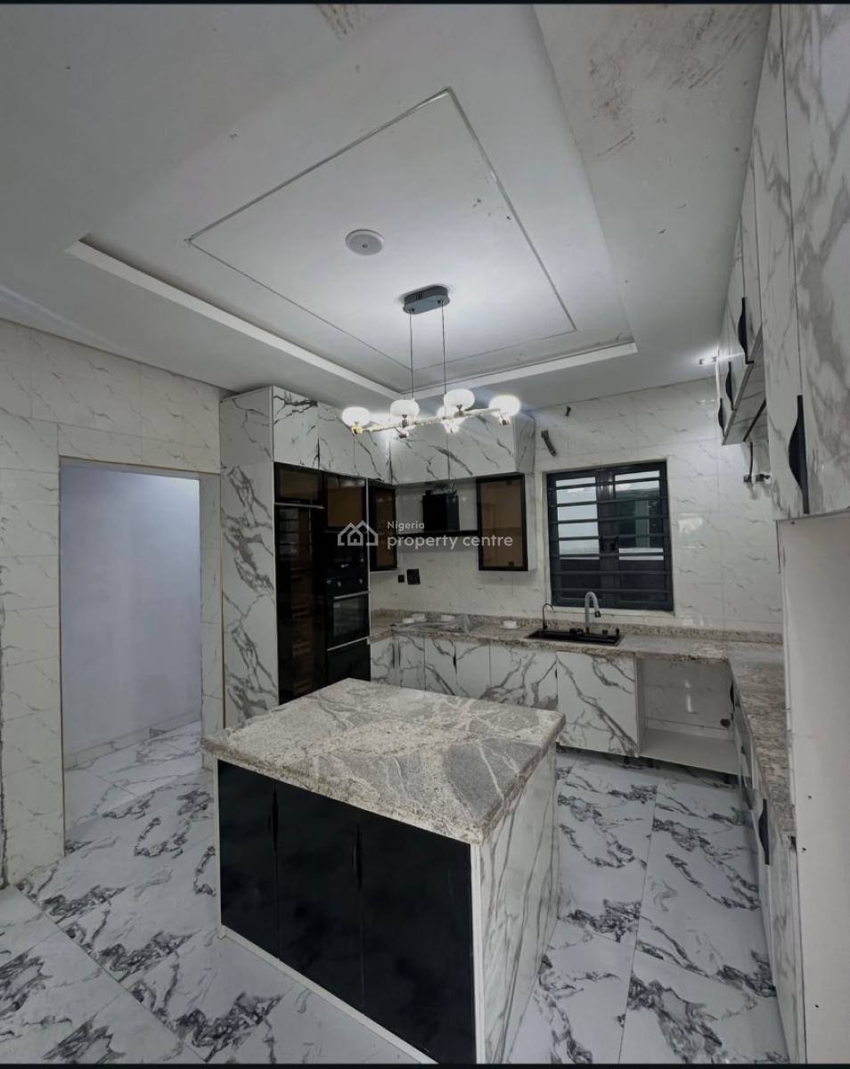 5 Bedroom Detached House with a Bq and Pool, Lekki, Ajah, Lagos, Detached Duplex for Sale