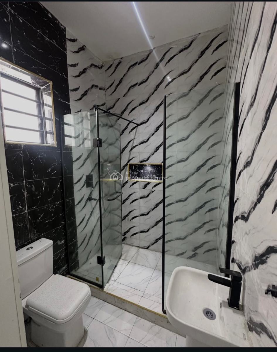 5 Bedroom Detached House with a Bq and Pool, Lekki, Ajah, Lagos, Detached Duplex for Sale