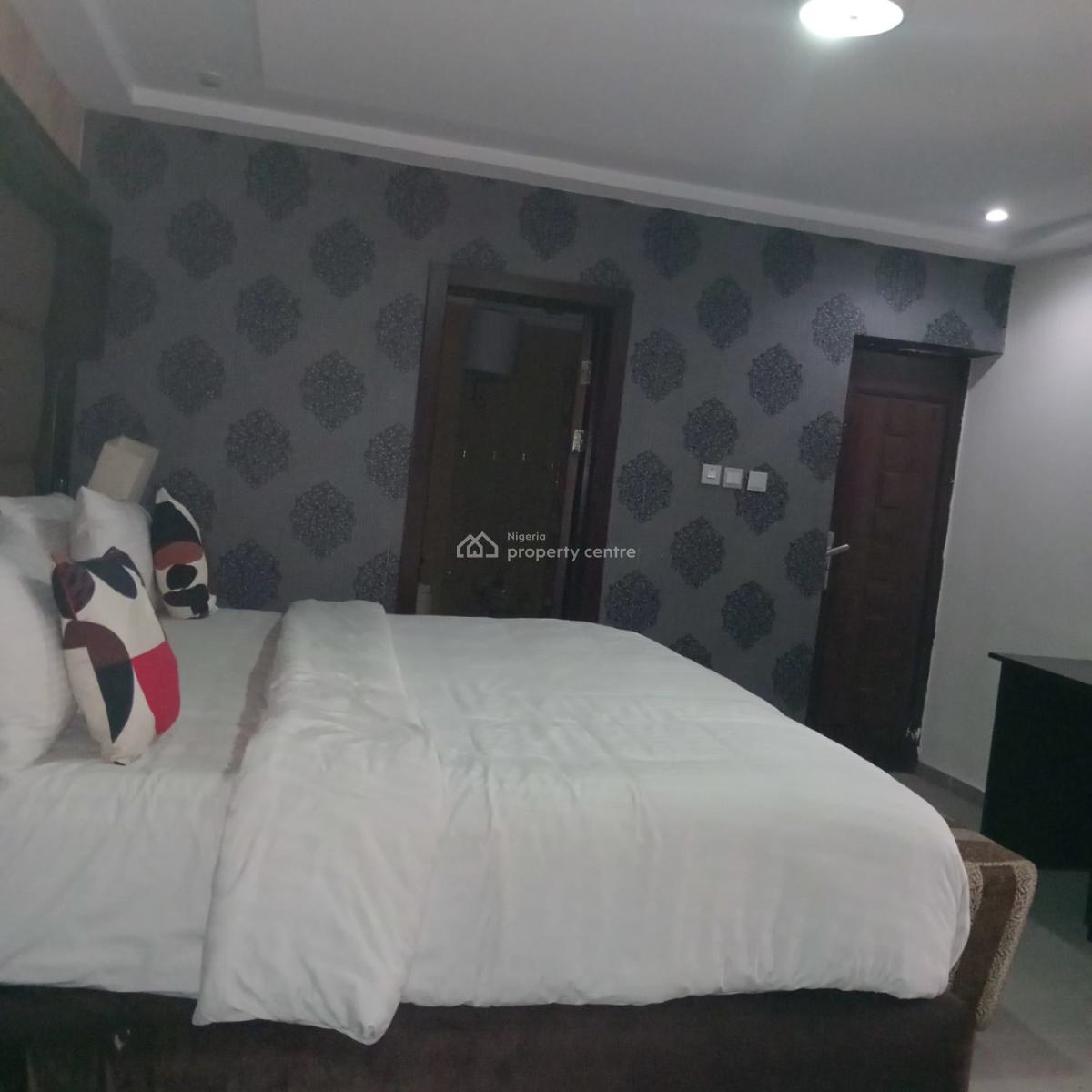 17 Rooms Hotel with an Olympic Size Swimming, Lekki Phase 1, Lekki, Lagos, Hotel / Guest House for Rent