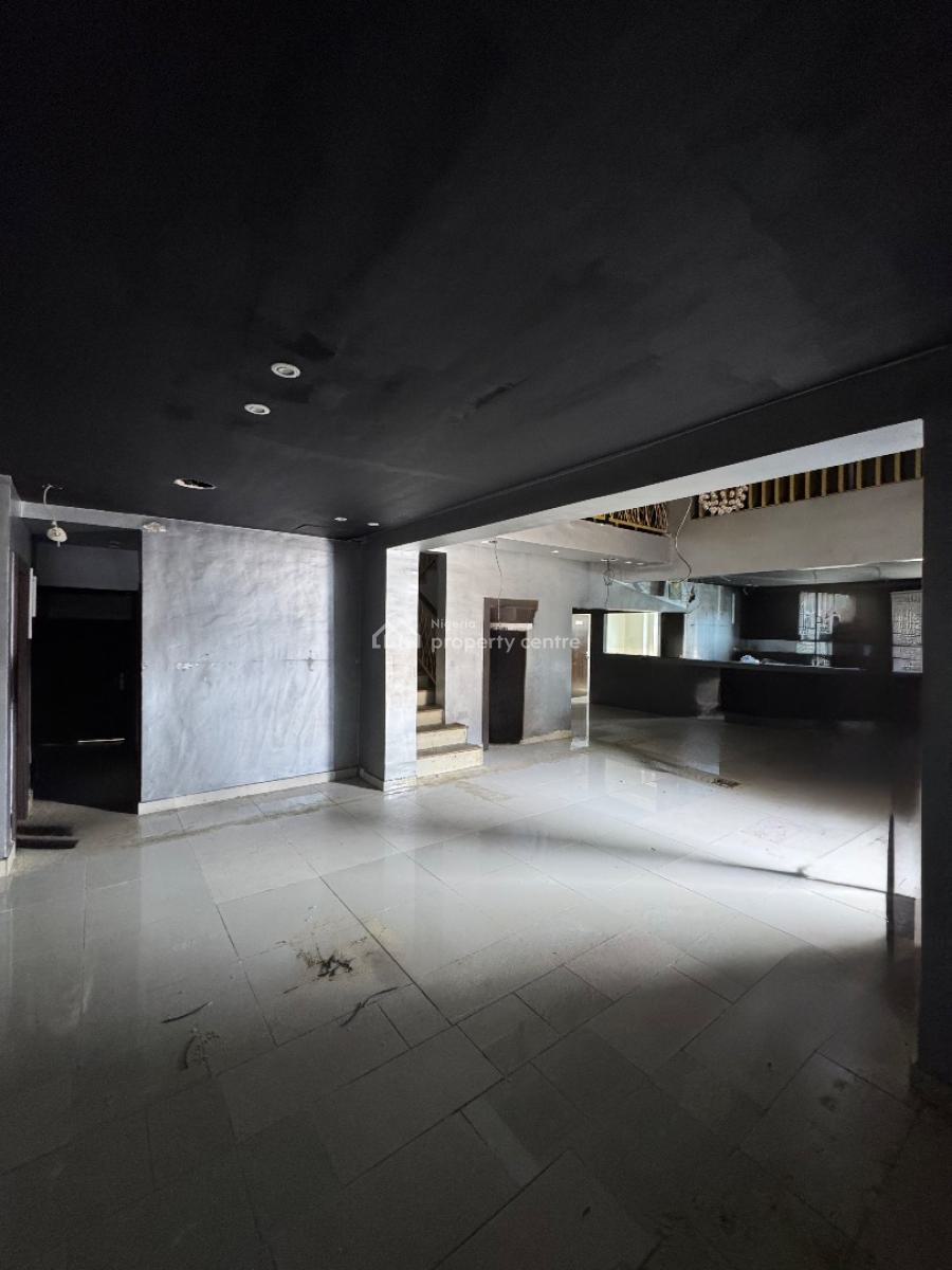 Spacious Commercial Building, Ikoyi, Lagos, Commercial Property for Rent