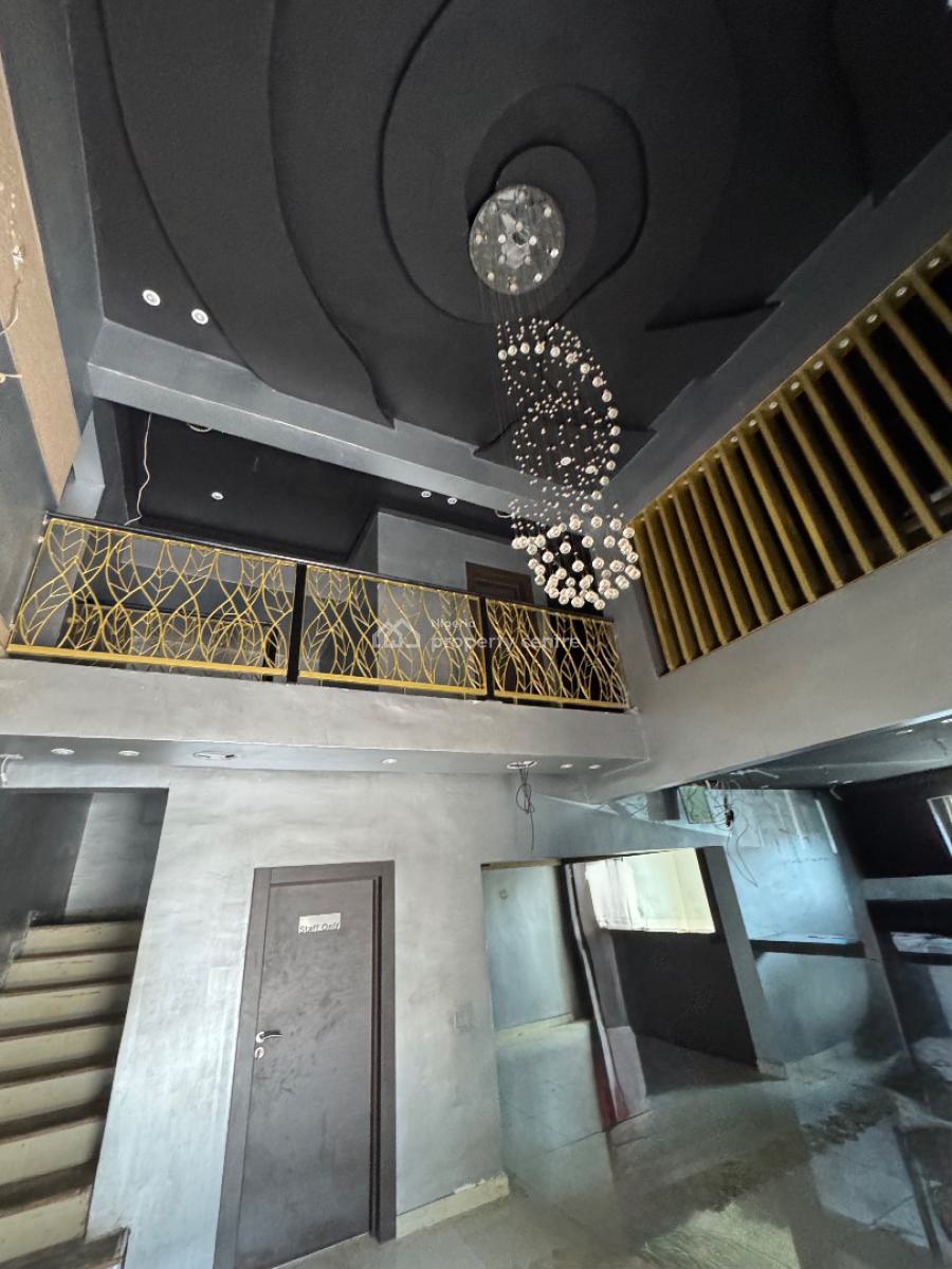 Spacious Commercial Building, Ikoyi, Lagos, Commercial Property for Rent