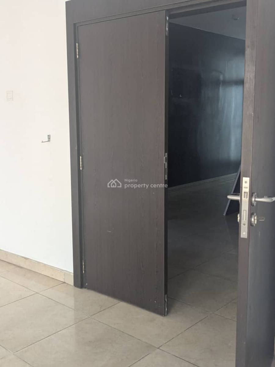 Open Plan Office Space Measuring 365sqm, Off Governors Road, Alausa, Ikeja, Lagos, Office Space for Rent