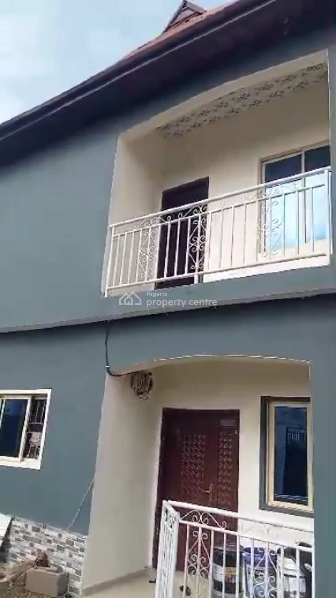 Well Maintained 2 Bedroom Flat, Elesekan, Bogije, Ibeju Lekki, Lagos, Flat / Apartment for Rent
