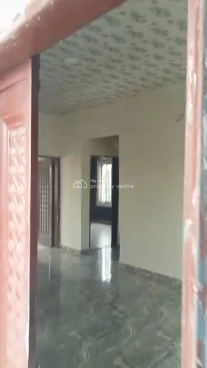 Well Maintained 2 Bedroom Flat, Elesekan, Bogije, Ibeju Lekki, Lagos, Flat / Apartment for Rent