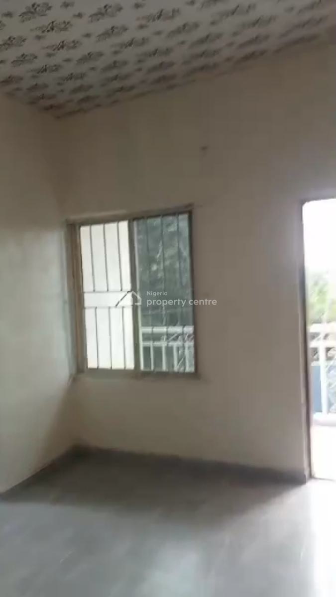 Well Maintained 2 Bedroom Flat, Elesekan, Bogije, Ibeju Lekki, Lagos, Flat / Apartment for Rent