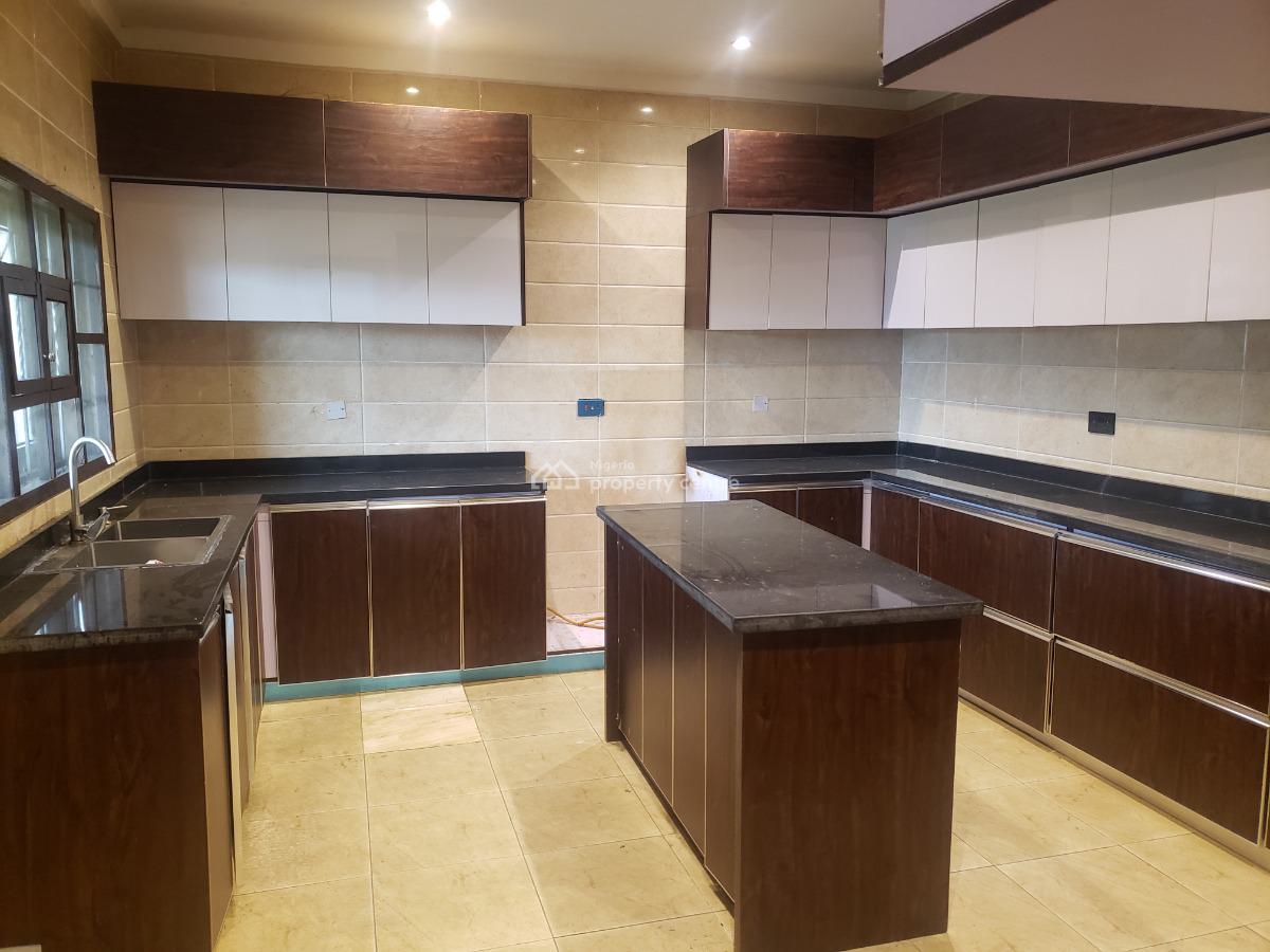 Luxury Spacious 4 Bedroom Flat, Legislative Quarters, Apo, Abuja, Flat / Apartment for Rent