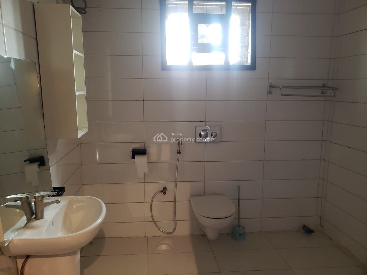 Luxury Spacious 4 Bedroom Flat, Legislative Quarters, Apo, Abuja, Flat / Apartment for Rent