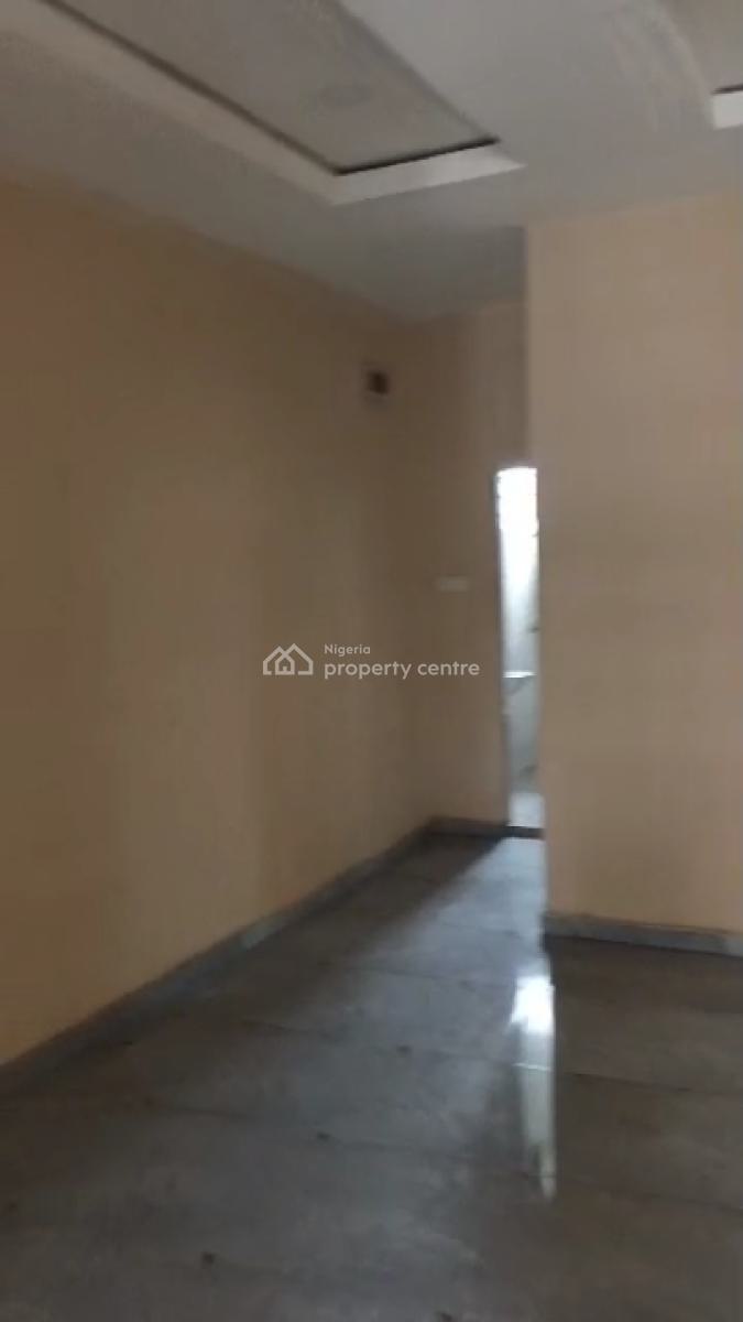 Well Maintained 2bedroom Flat, Ogunfayo, Awoyaya, Ibeju Lekki, Lagos, Mini Flat (room and Parlour) for Rent