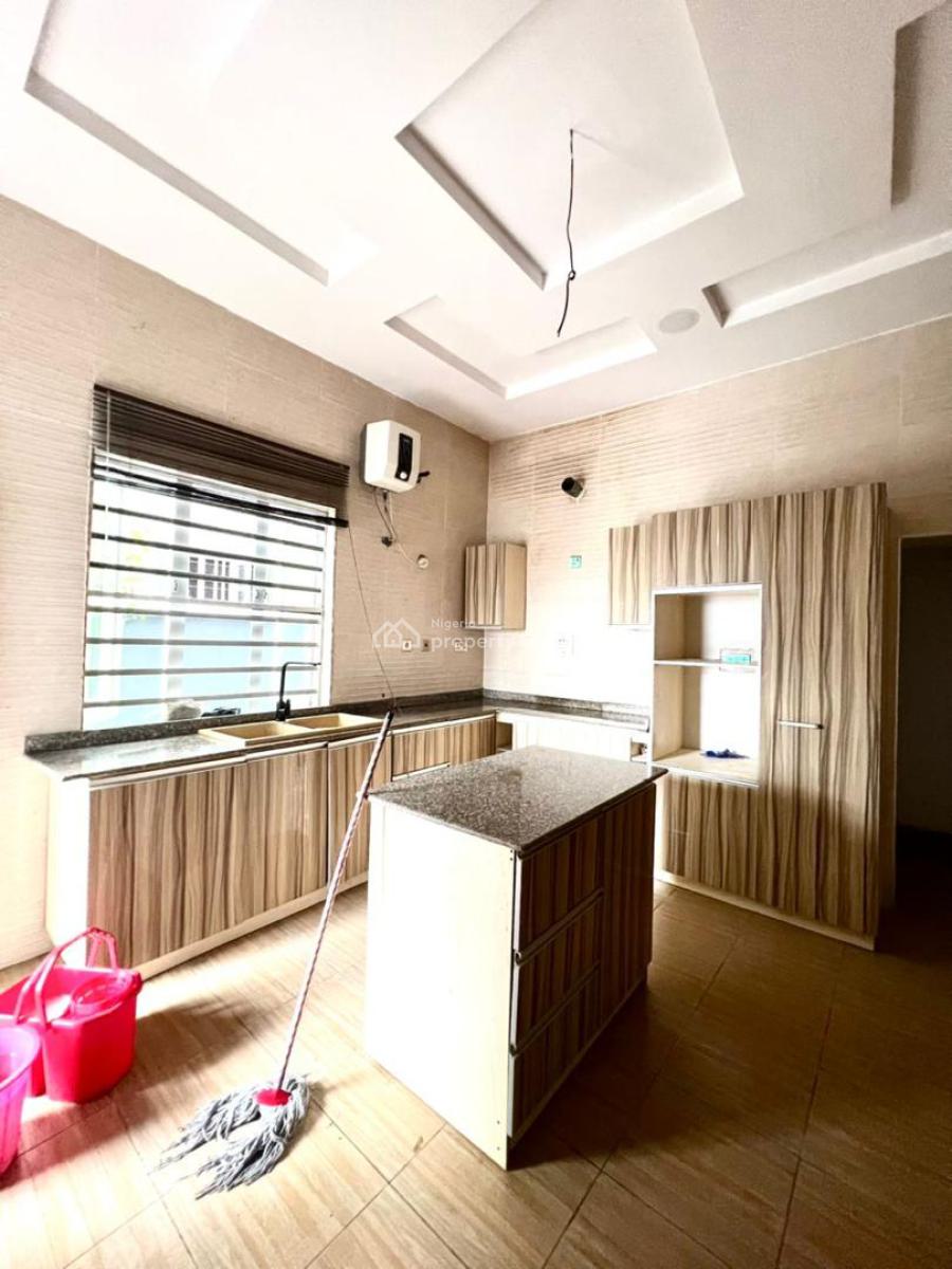 4 Bedroom Semi Detached Duplex with Bq, Ikota, Lekki, Lagos, Semi-detached Duplex for Rent