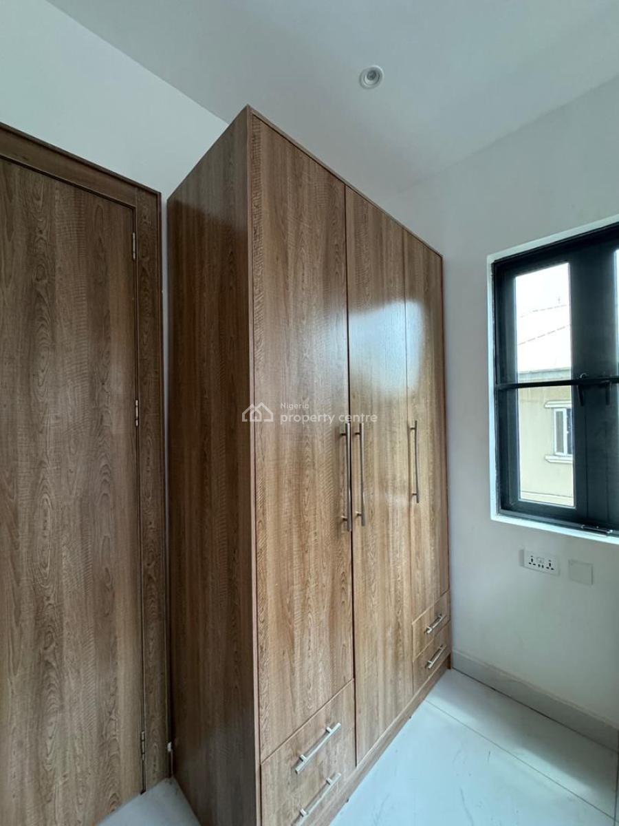 Spacious Built 3 Bedroom Apartments with a Room Bq, Yaba, Lagos, Flat / Apartment for Sale