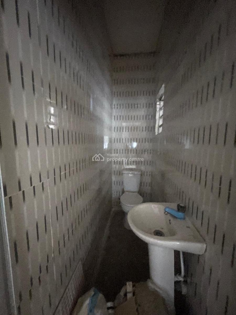 Luxury 2 Bedroom Apartment with Modern Facilities, Adekunle, Yaba, Lagos, Flat / Apartment for Rent