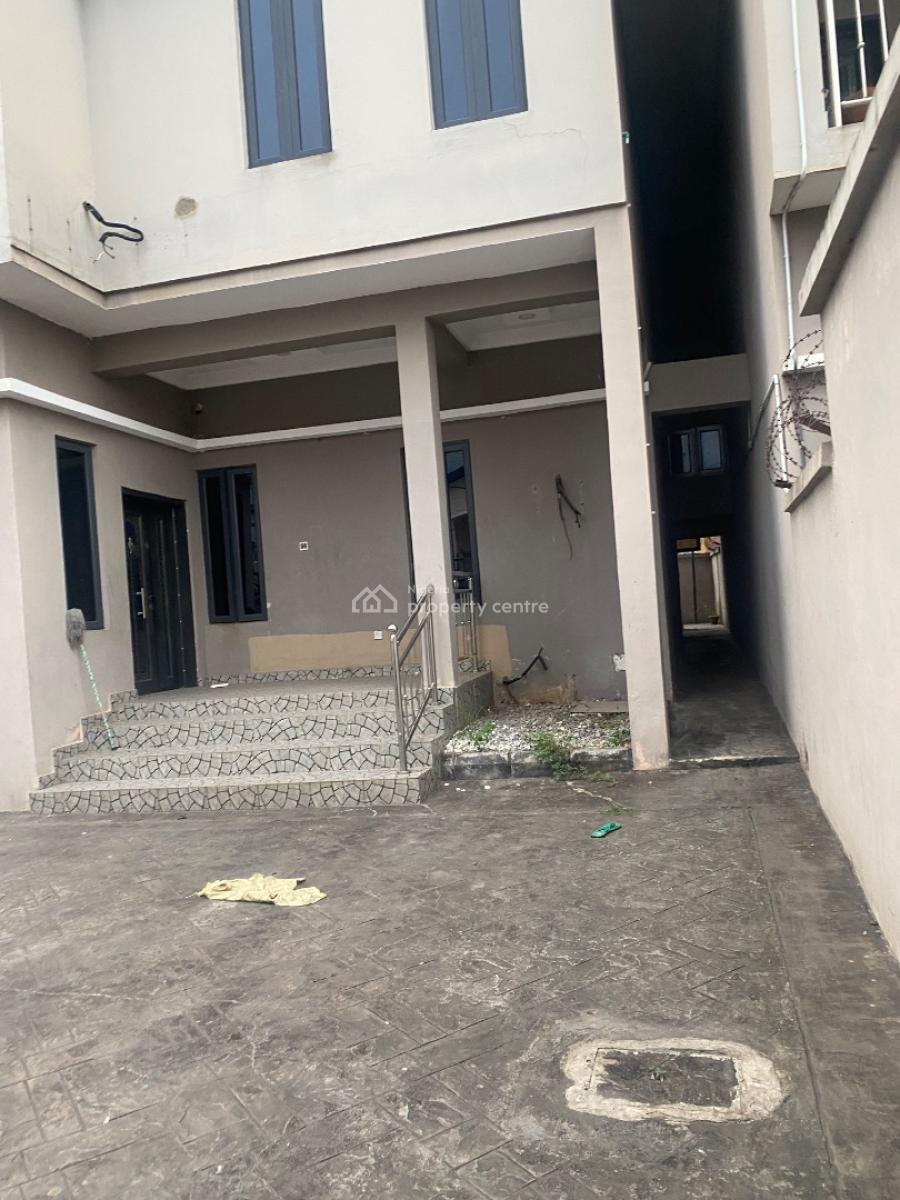 4-bedroom Semi-detached Duplex +bq, Gateway Zone, Gra Phase 1, Magodo, Lagos, House for Rent