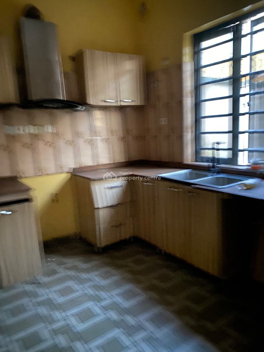 4 Bedrooms Semi-detached Duplex + Bq, Gateway Zone, Gra Phase 1, Magodo, Lagos, Semi-detached Duplex for Rent