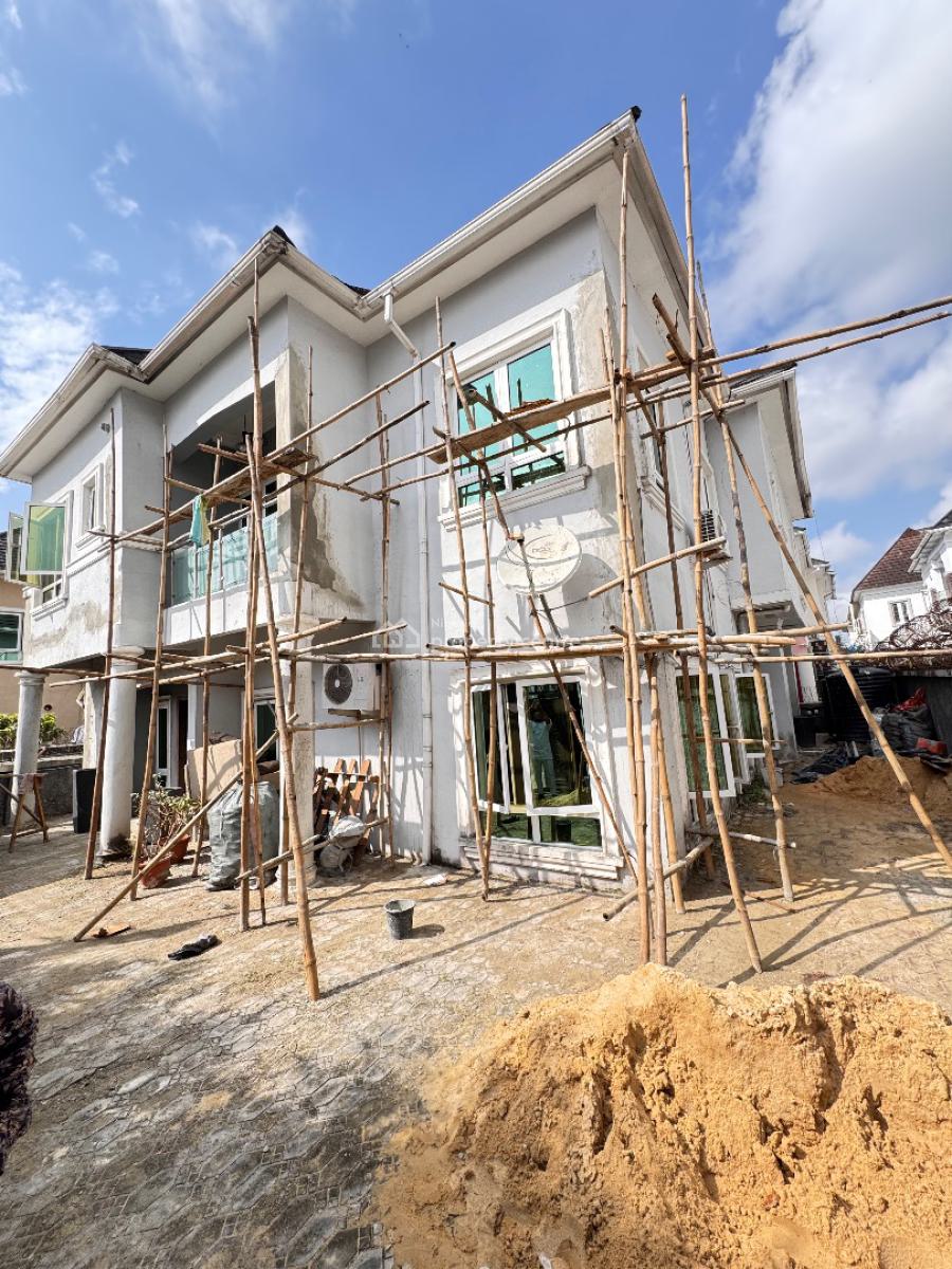 Fairly Used 5 Bedrooms Detached Duplex, Chevron, Lekki, Lagos, Detached Duplex for Sale