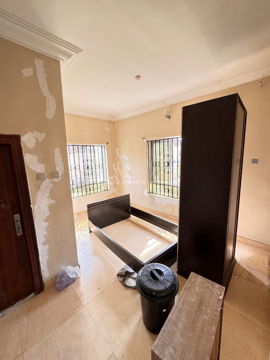 Fairly Used 5 Bedrooms Detached Duplex, Chevron, Lekki, Lagos, Detached Duplex for Sale